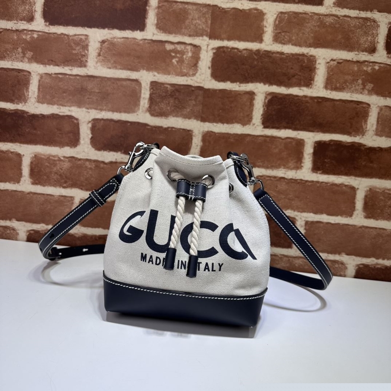 G*u*i bucket bags